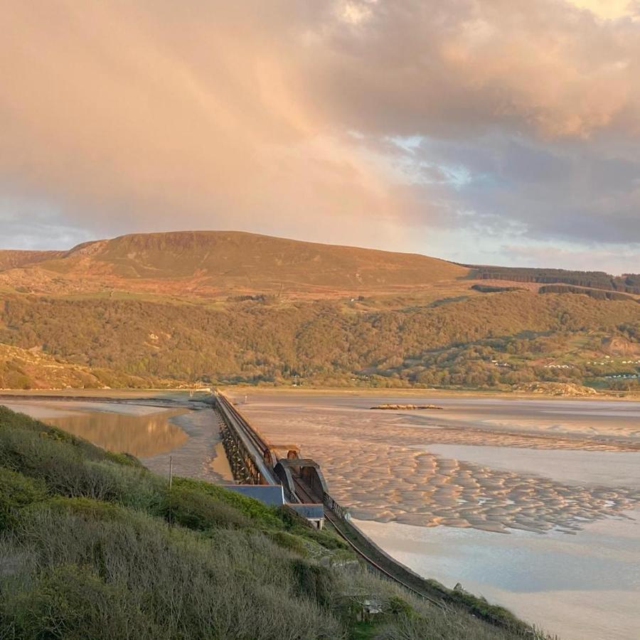 No6 Bed & Breakfast Barmouth Exterior photo